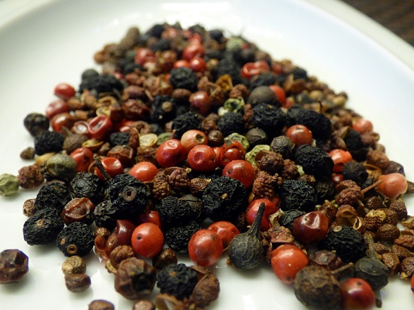 Global Grinders :Choosing the Best Peppercorn For Your Spice Grinder